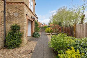 Photo 26- click for photo gallery